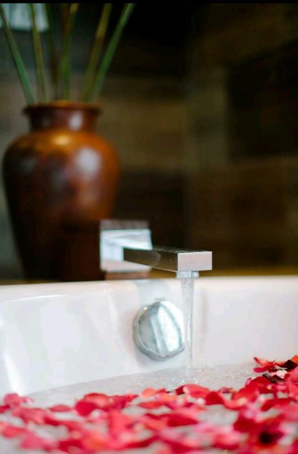 The Darling Ocean View Villa Uluwatu Exteriör bild